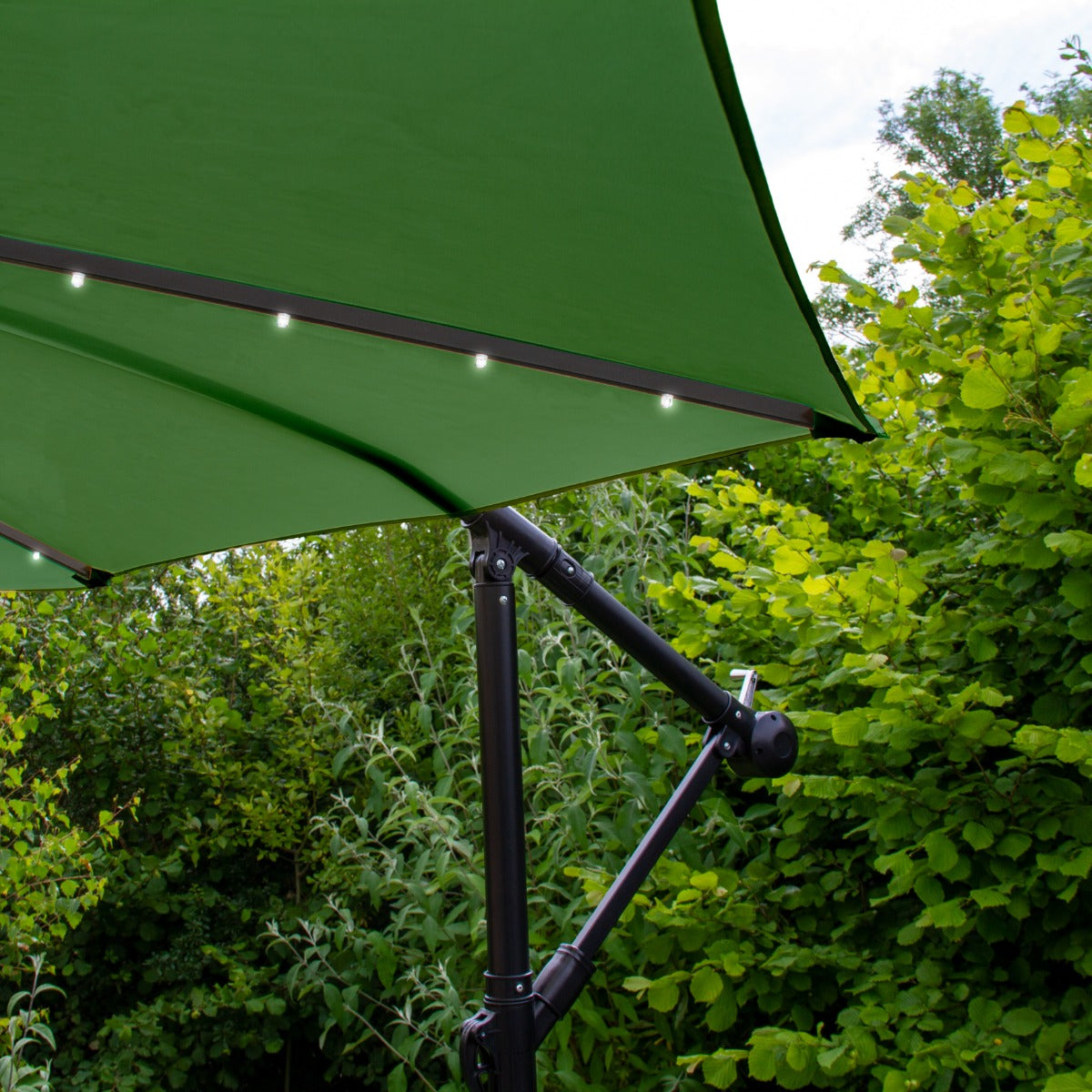 Guarda-chuva Cantilever LED 3m com Base Redonda - Verde