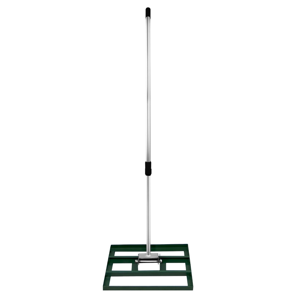 Ancinho de gramado T-Mech 50 cm em verde, com estrutura metálica e cabo longo, ideal para nivelar e alisar superfícies de jardim
