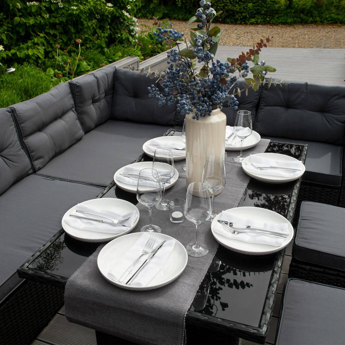 Conjunto de móveis de jardim de canto de vime - preto