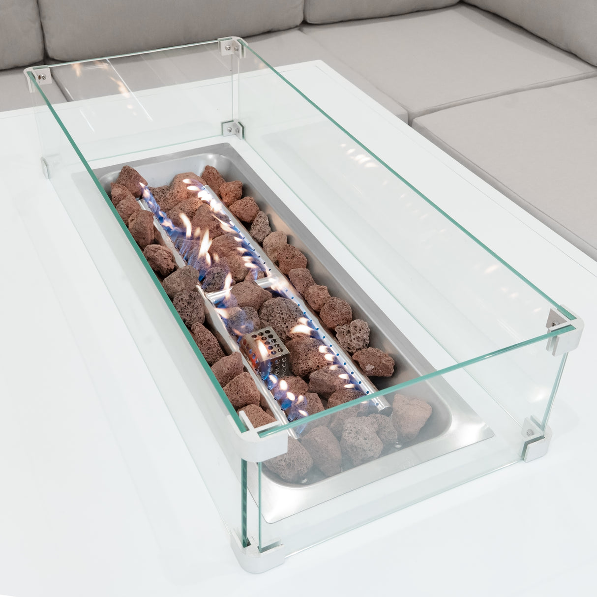 Conjunto de Móveis de Jardim Branco com Lareira