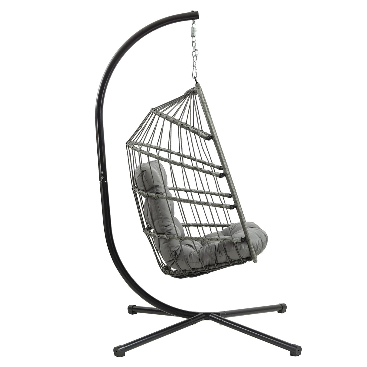 Cadeira suspensa tipo ovo em rattan cinzento, com estrutura metálica preta e almofada macia, ideal para relaxar ao ar livre