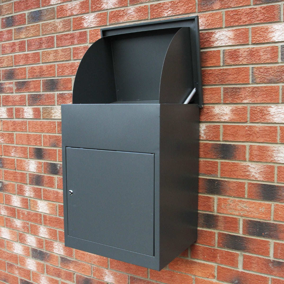 Caixa postal esperta exterior fixada na parede da caixa de correio fixada na parede cinzenta do pacote