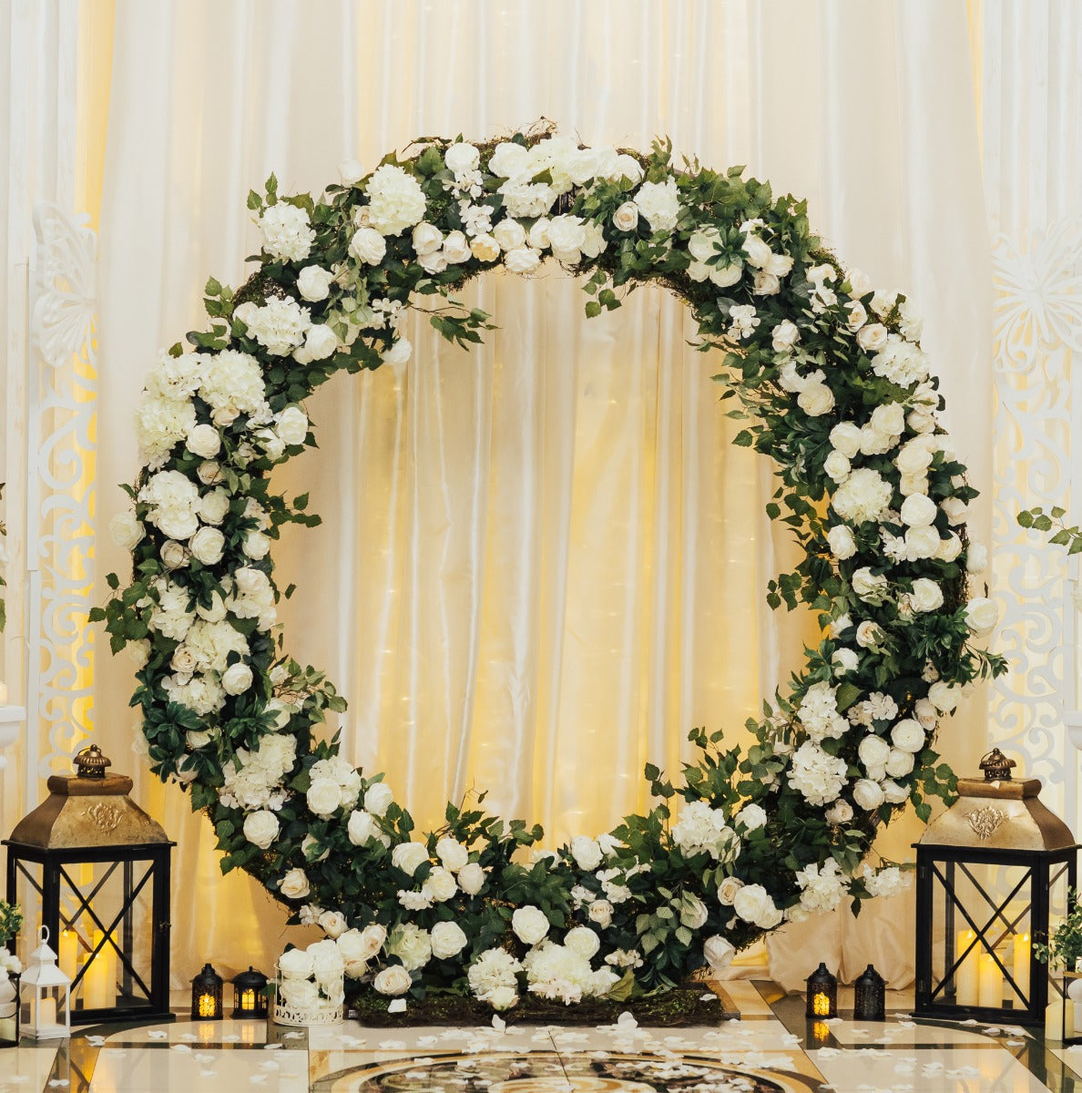 Arco de casamento ? prata e 1 salgueiro chorão de 180 cm com luzes brancas quentes
