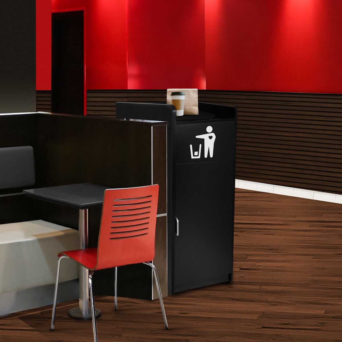 Lixeira de madeira preta e suporte para bandeja