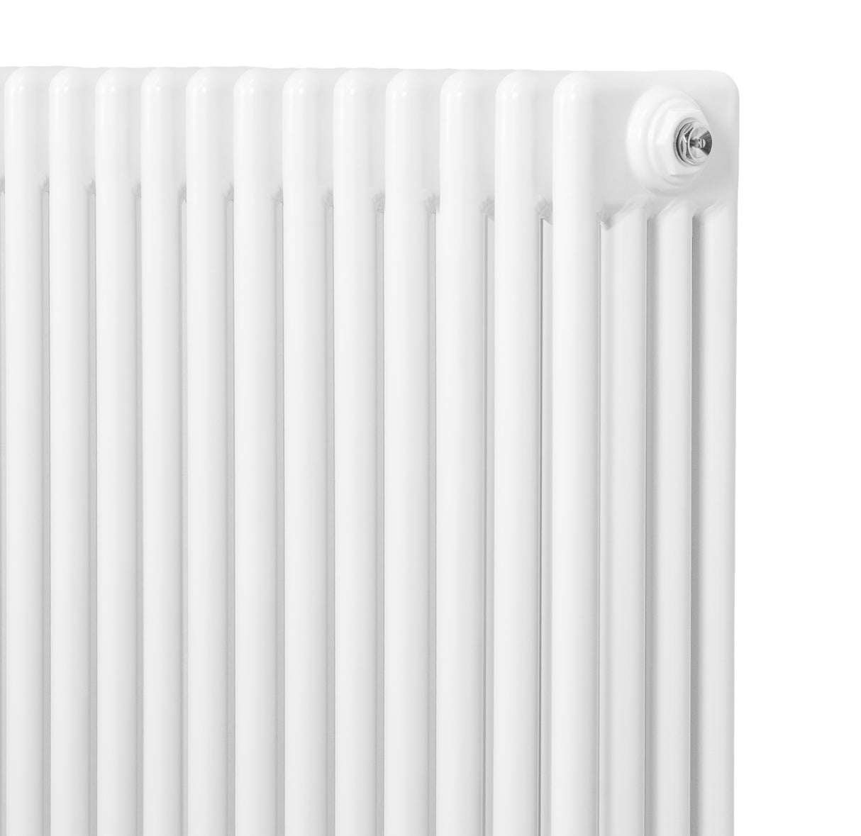 Radiador tradicional de 4 colunas em branco, com acabamento liso e design elegante, ideal para aquecer ambientes com estilo