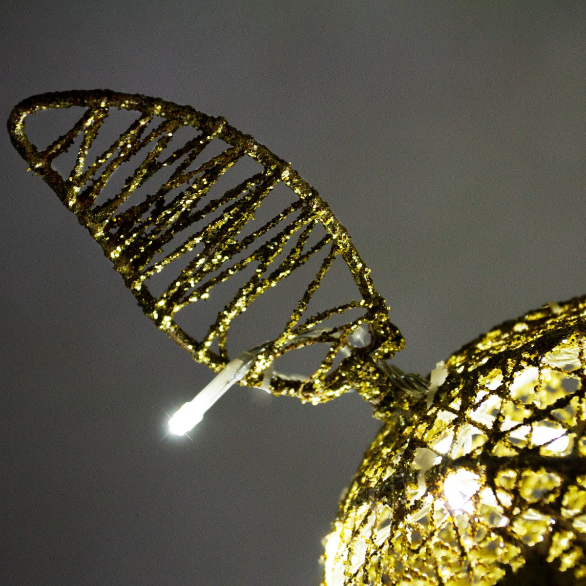 Veado Rena Dourado Luminoso - 61cm 120 LED Branco Gelo