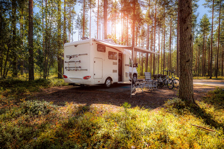 Aproveite o Fim do Verão: 5 Melhorias Essenciais para Aventuras Inesquecíveis no Motorhome