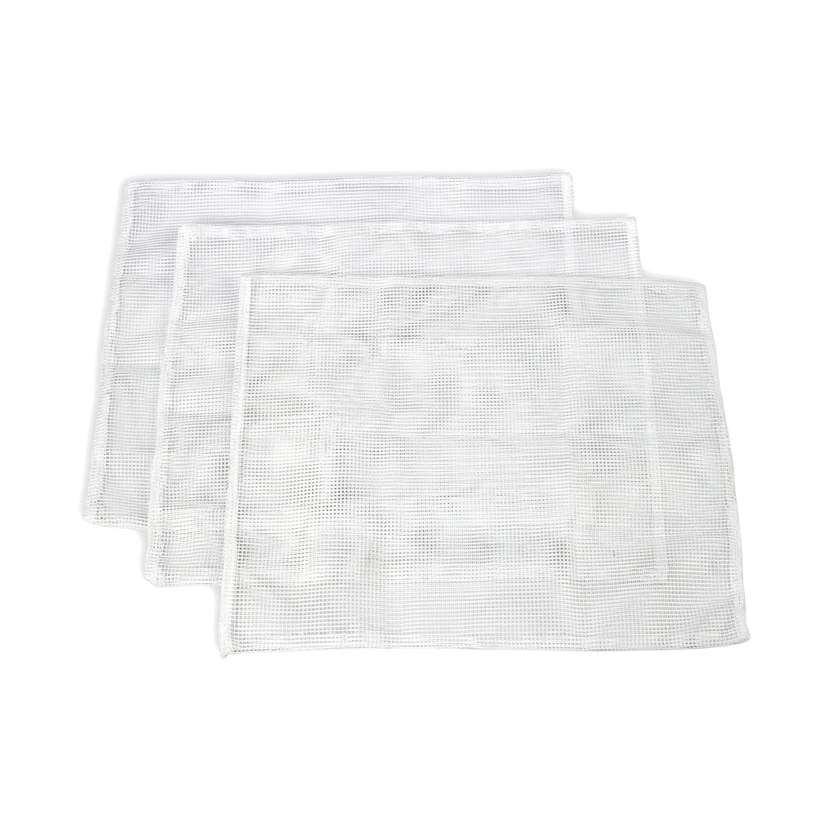 Conjunto de três telas brancas de malha fina, ideais para filtrar sucos e purês em prensas e trituradores de frutas