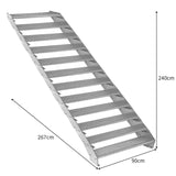 Escada galvanizada ajustá vel de 12 degraus ? 900 mm de largura