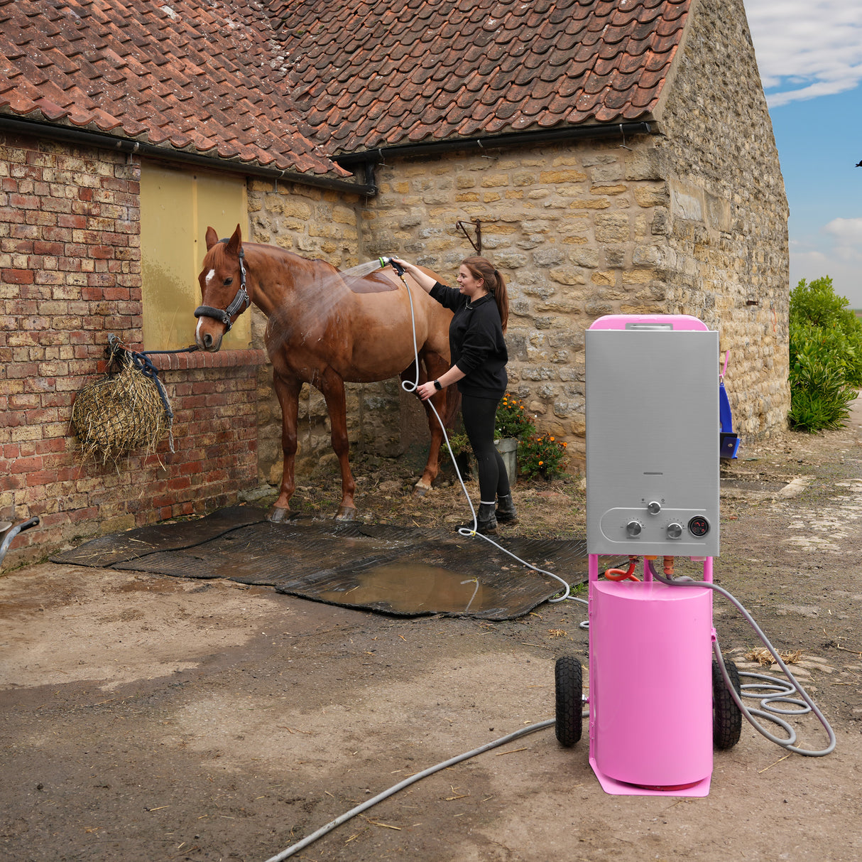 Ducha Portátil para Cavalos Deluxe - Rosa