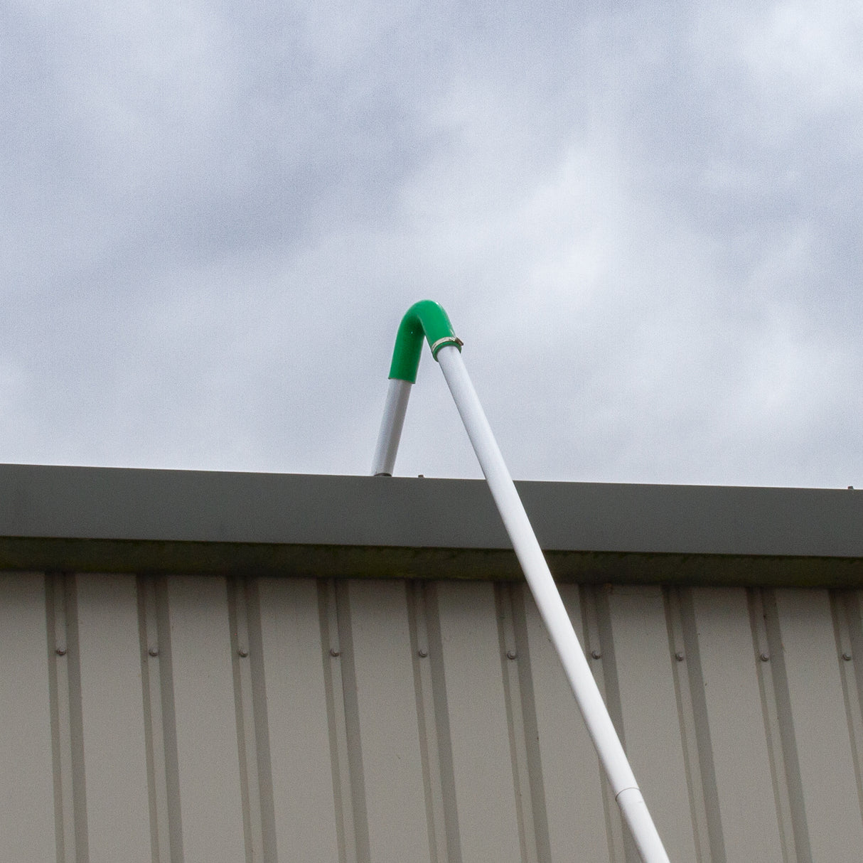 Aspirador industrial de 30L e hastes de calha de 7,2m