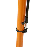 Suporte de oficina para bicicletas em laranja vibrante, com estrutura metálica e detalhes em preto, ideal para manutenção e reparos