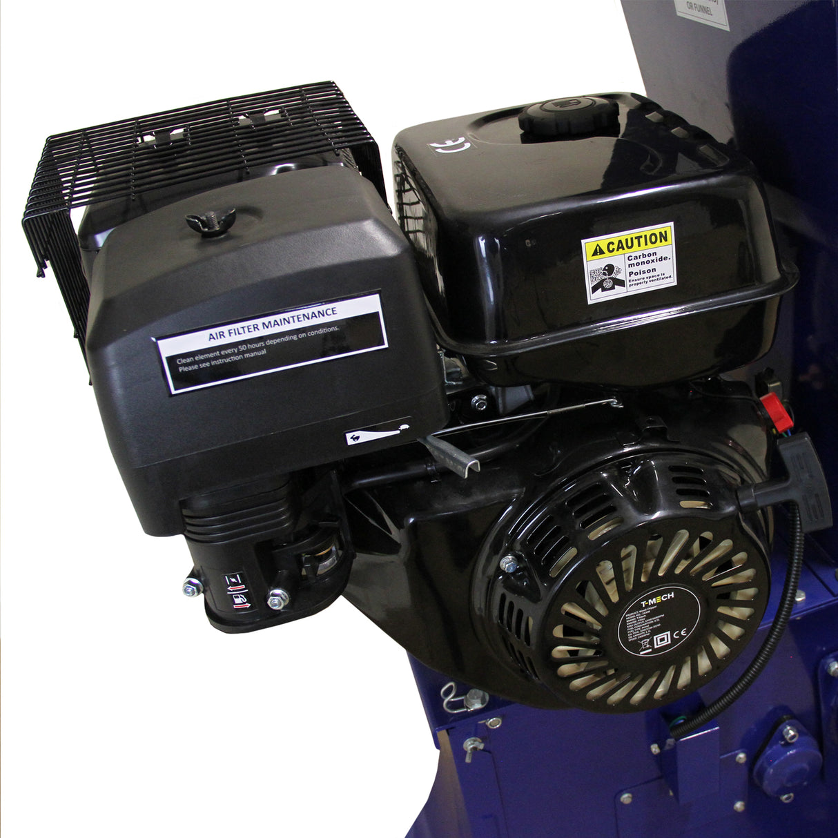 Motor potente de triturador de madeira T-Mech, com acabamento preto brilhante, detalhes em metal e etiquetas de advertência visíveis