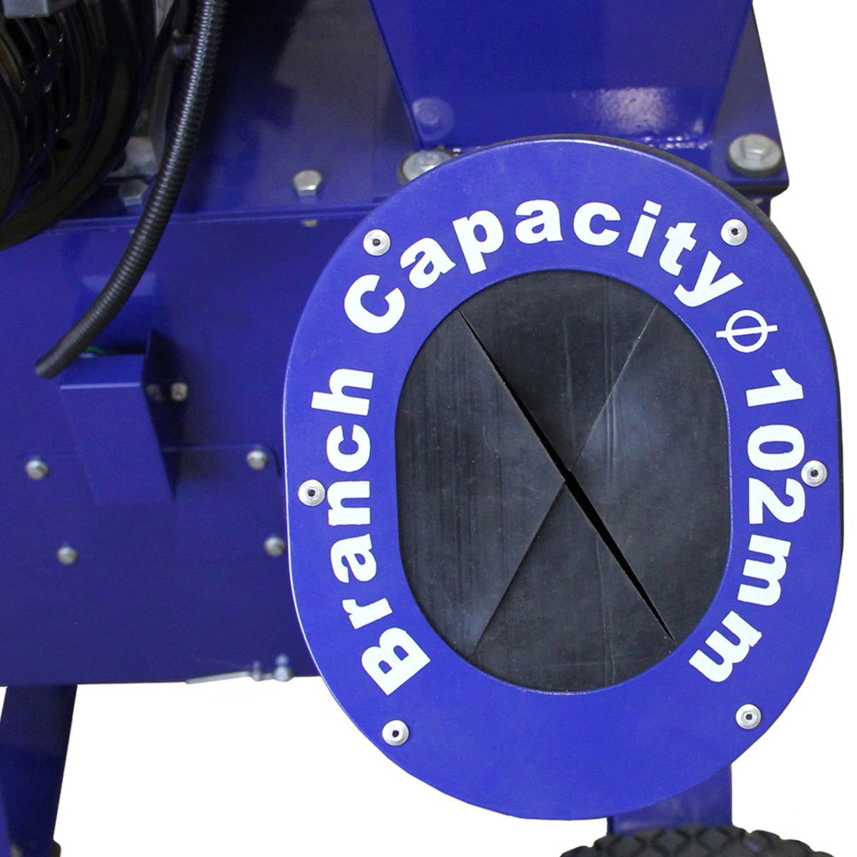 Rachador de toras T-Mech com capacidade para galhos de 102mm, estrutura robusta em azul, detalhes em branco e textura metálica