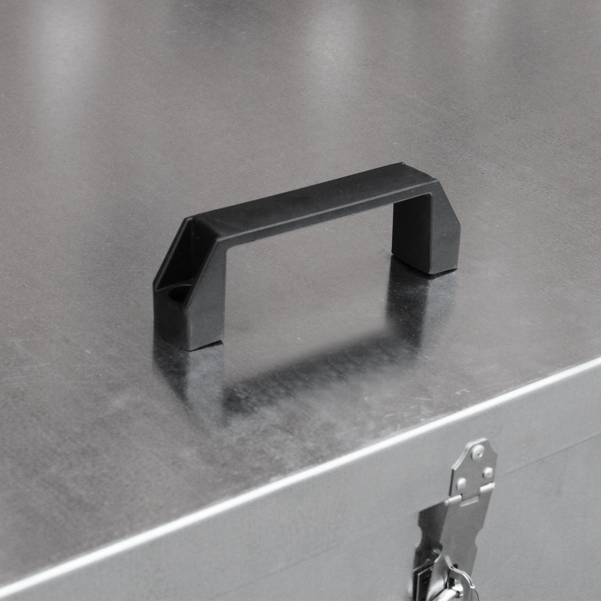 Grande recipiente de armazenamento de alimentação animal 64L exterior 2 compartimentos