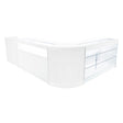 Conjunto de balcões comerciais em branco com luz LED, design moderno, superfícies lisas e prateleiras de vidro transparente