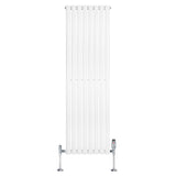 Radiador de coluna simples oval branco, com design elegante e válvulas cromadas, medindo 1600 mm x 480 mm, ideal para aquecimento eficiente
