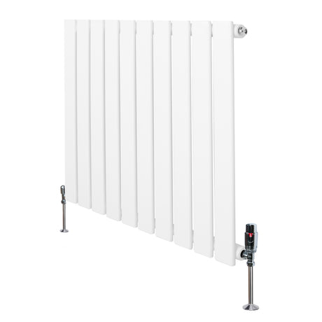 Radiador plano de coluna simples, 600 x 700 mm, com acabamento branco e válvulas metálicas, ideal para aquecimento eficiente