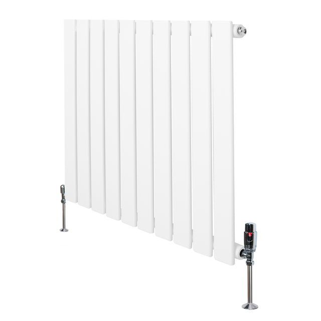 Radiador plano de coluna simples, 600 x 700 mm, com acabamento branco e válvulas metálicas, ideal para aquecimento eficiente