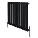 Radiador plano de coluna simples, 600 x 700 mm, com acabamento preto fosco e válvulas metálicas, ideal para aquecimento eficiente