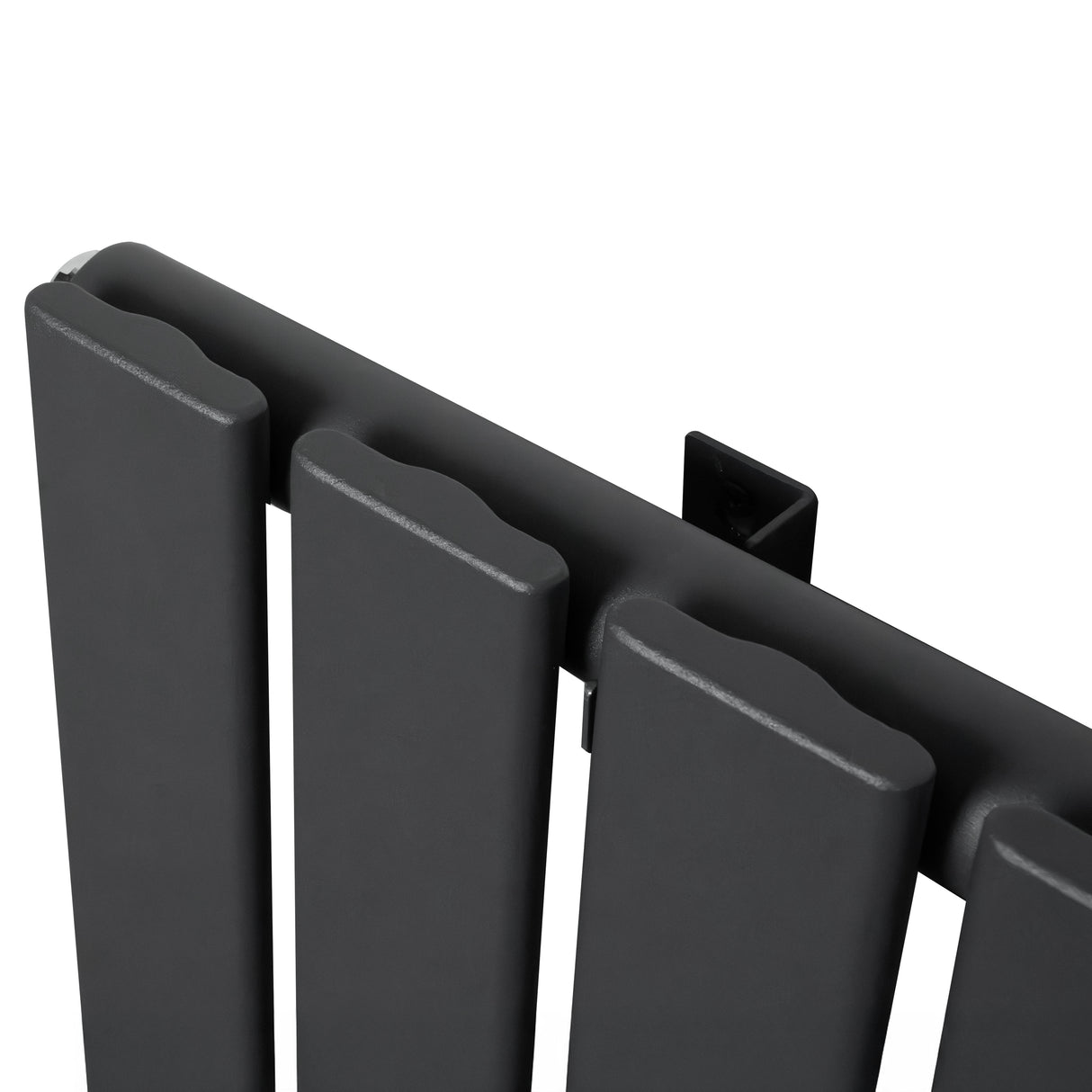 Radiador plano de coluna simples em cinzento antracite, com design elegante e superfícies lisas, ideal para aquecimento eficiente