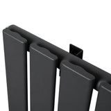 Radiador plano de coluna simples em cinzento antracite, com design moderno e superfícies lisas, medindo 1800 mm x 280 mm