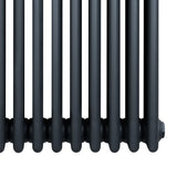 Radiador tradicional de 4 colunas em cinza antracite, com acabamento liso e design robusto, ideal para aquecimento eficiente