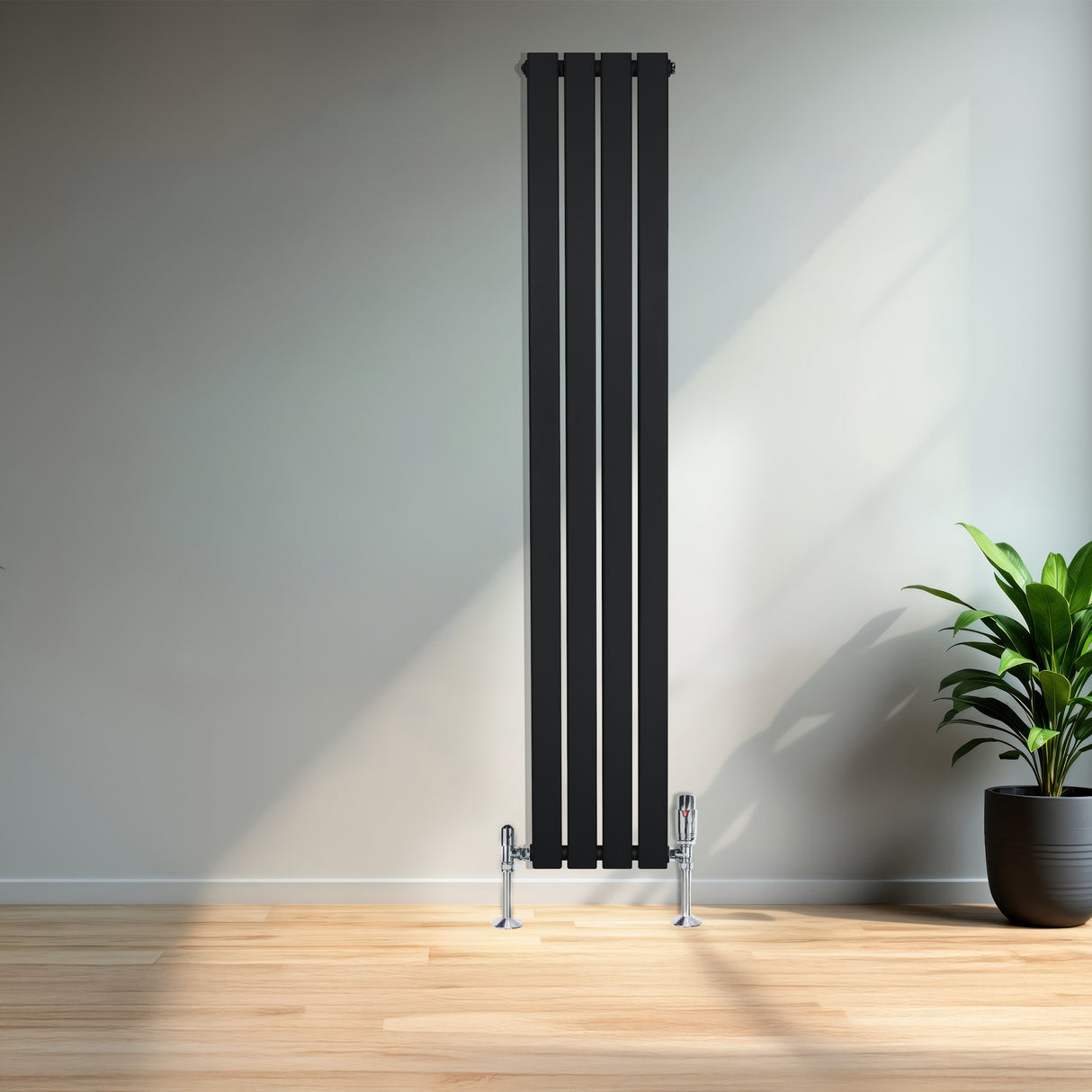 Radiador de coluna única preto, 1600 mm x 280 mm, com design moderno e linhas retas, instalado em ambiente minimalista com planta decorativa