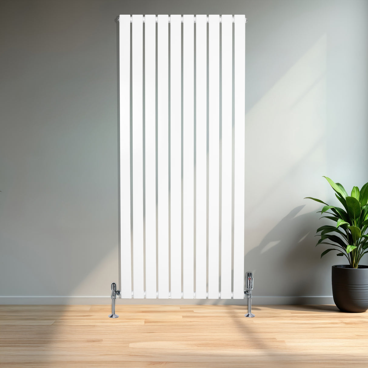 Radiador de coluna única branco, 1600 mm x 700 mm, com design vertical e acabamento liso, instalado em ambiente moderno com planta decorativa