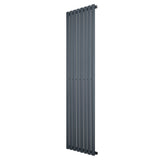Radiador de coluna simples oval em cinza antracite, com design vertical e superfície lisa, ideal para aquecimento eficiente e moderno
