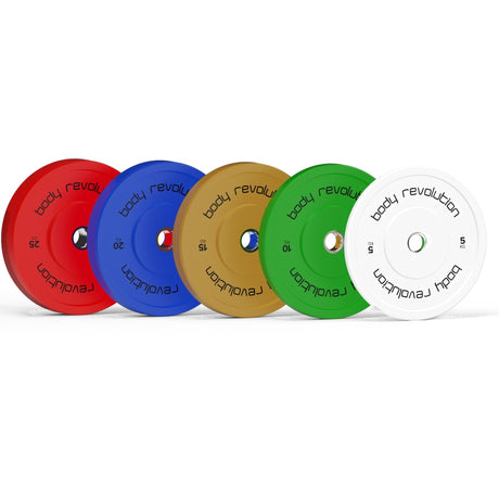 Discos olímpicos coloridos do conjunto Body Revolution, com pesos de 5kg a 20kg, em vermelho, azul, verde, amarelo e branco, com acabamento liso
